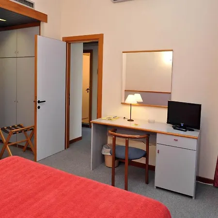 Hotel Italia 4*