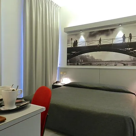Italia Hotel 4*
