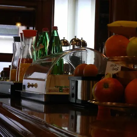 Italia Hotel 4*
