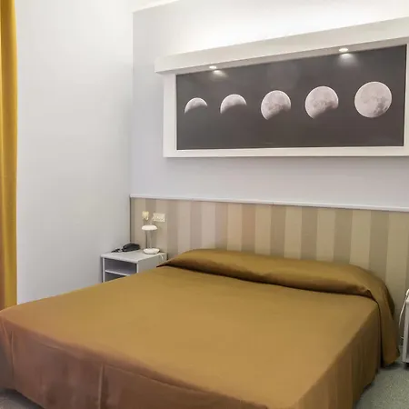 Italia Hotel 4*